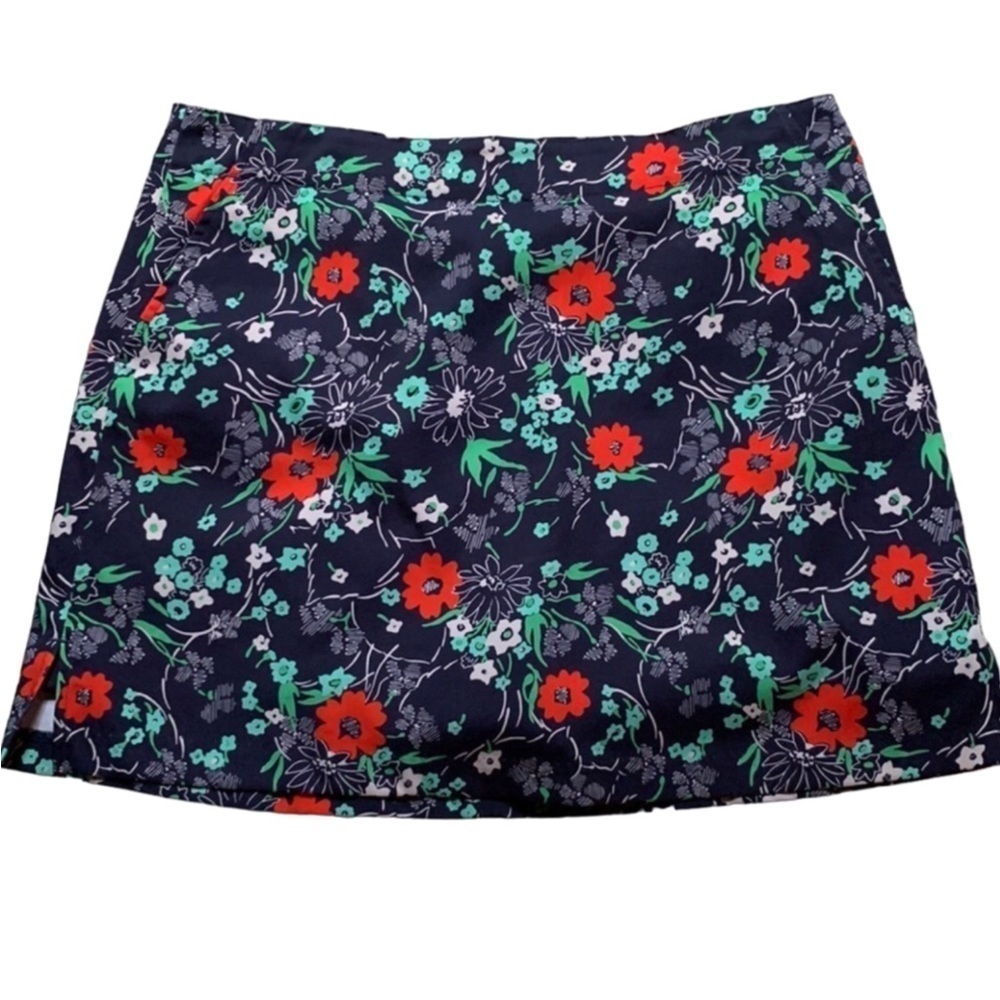Lady Hagen navy athletic skort with floral print Size 10
